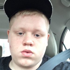 Meet your Posher, Warren